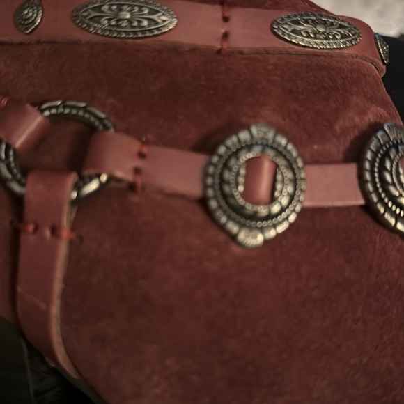 REBA Zabrina burgundy suede back zipper cabochon detailing booties boots Sz 9 - Picture 6 of 9